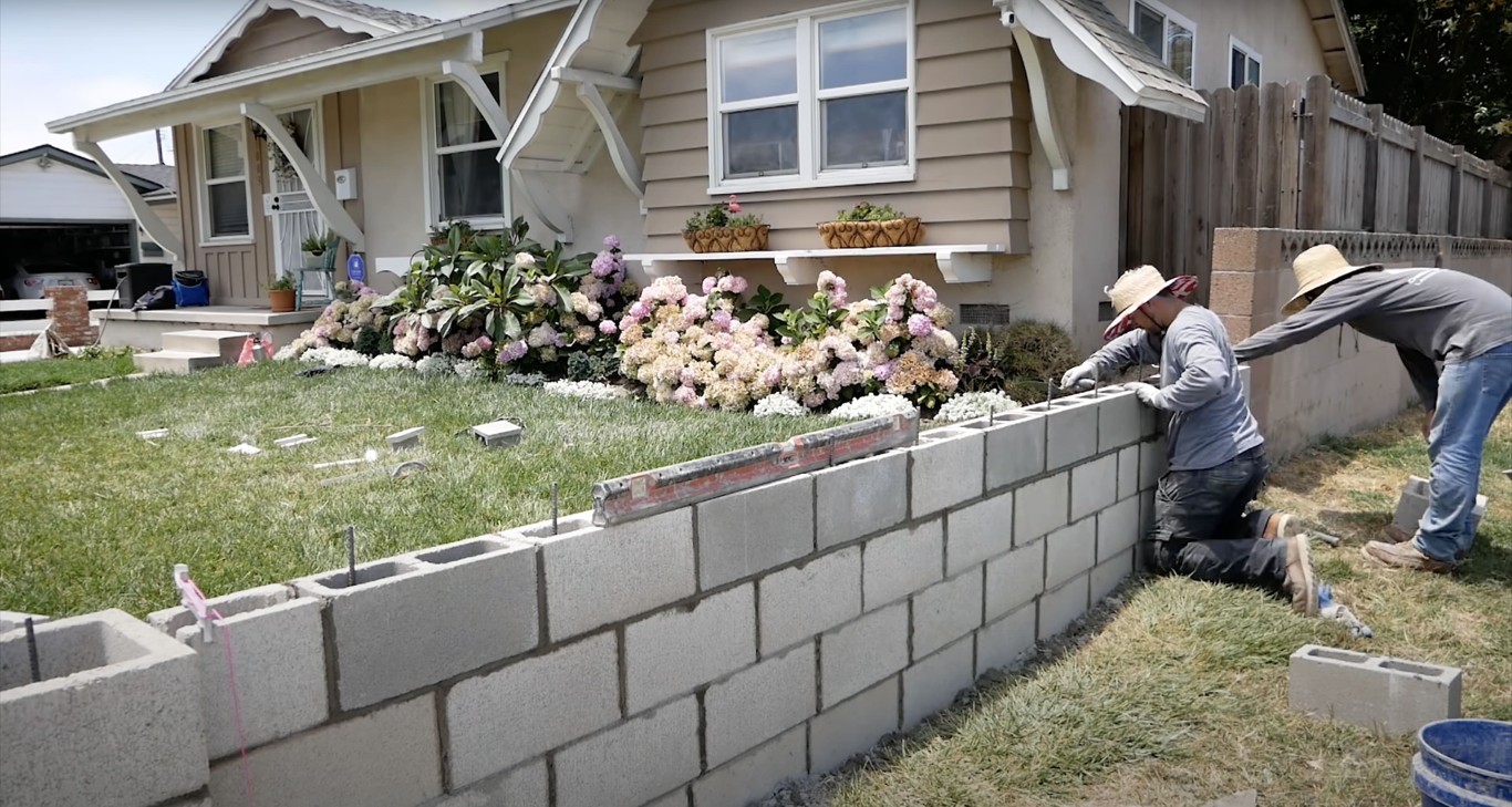 Concrete retaining wall installation in La Mesa, CA